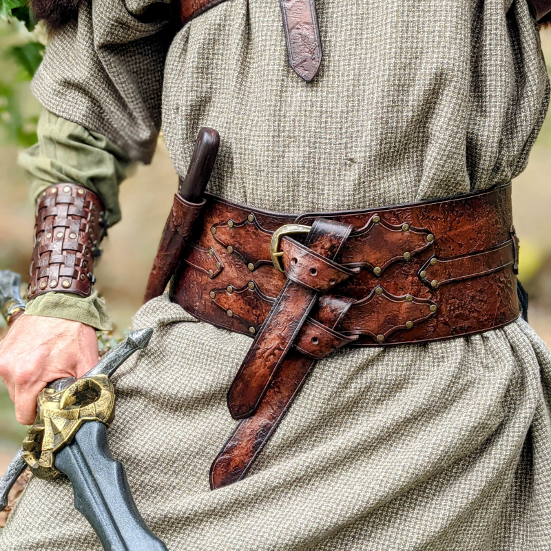 Rogue Belt of Strength - Beorn - chocolate brown - made in France - LARP GN