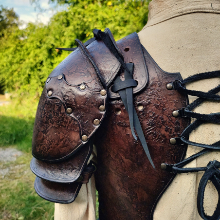 Shoulder pad - Morwenna - chocolate brown