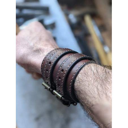 Bracelet de force en cuir brown-smith avec couture