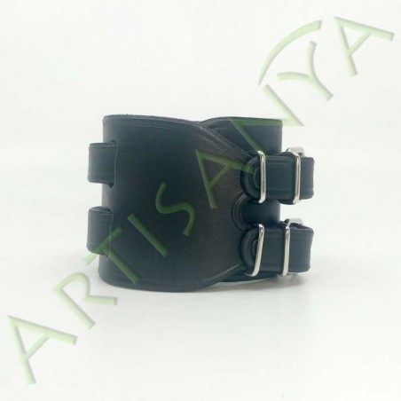 vue de 3/4 du Bracelet de force en cuir black-smith